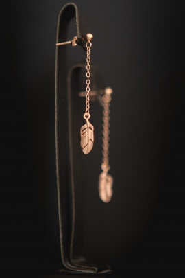 SALLANTILI TÜY KÜPE