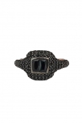 SİYAH TAŞLI KARE YÜZÜK