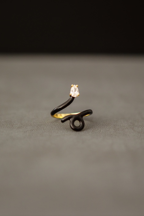 MİNELİ DAMLA TAŞ YÜZÜK